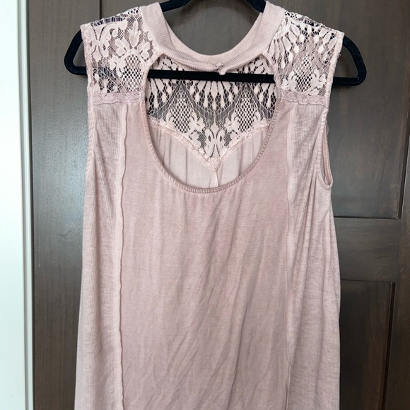 Pale pink/blush tank top - Picture 2 of 2